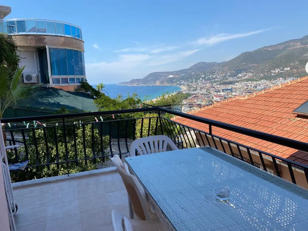 EXCELLENT SEA VIEW DETACHED FLAT IN ALANYA CASTLE