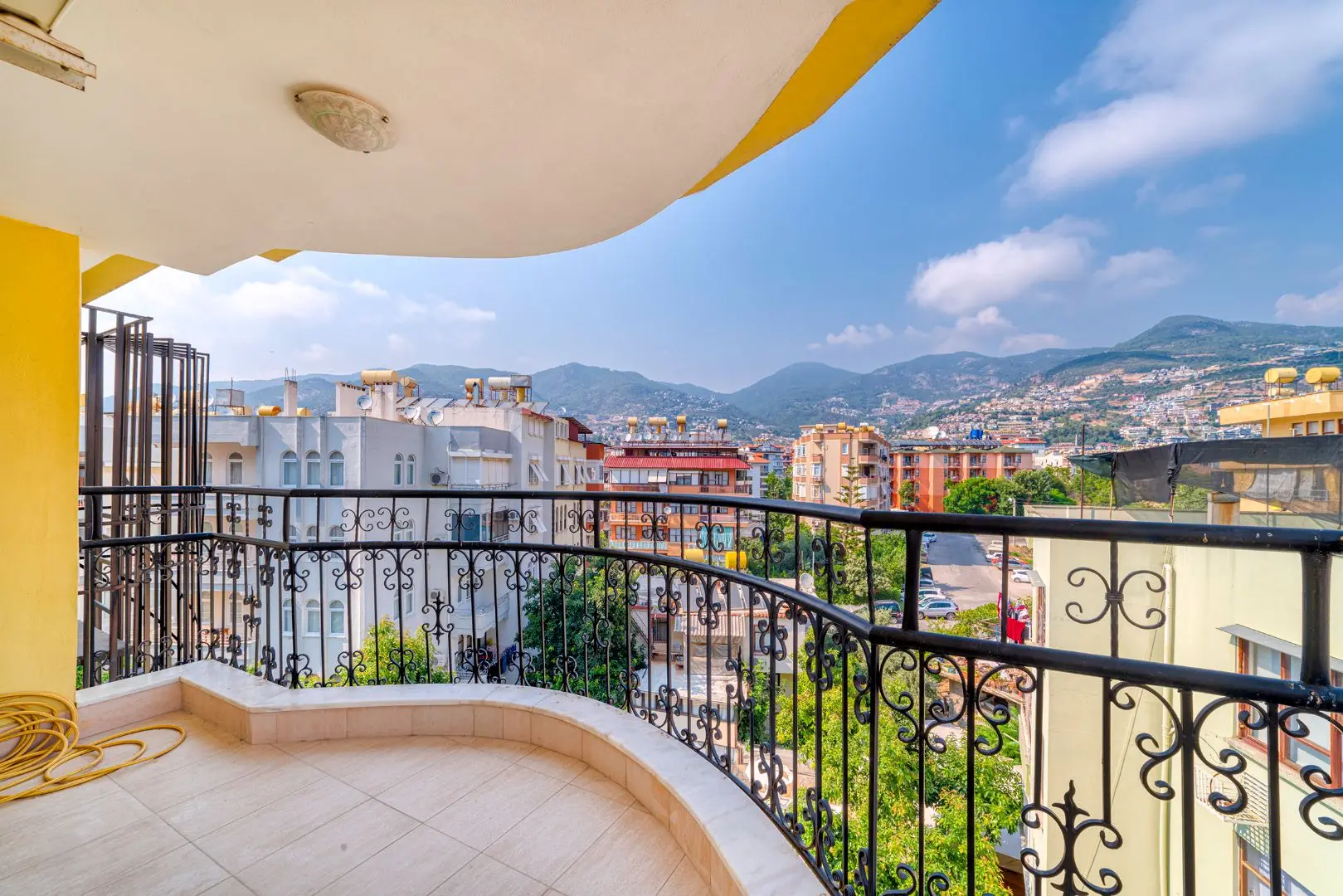 FULLY FURNISHED 4+1 DUPLEX IN ALANYA CENTER