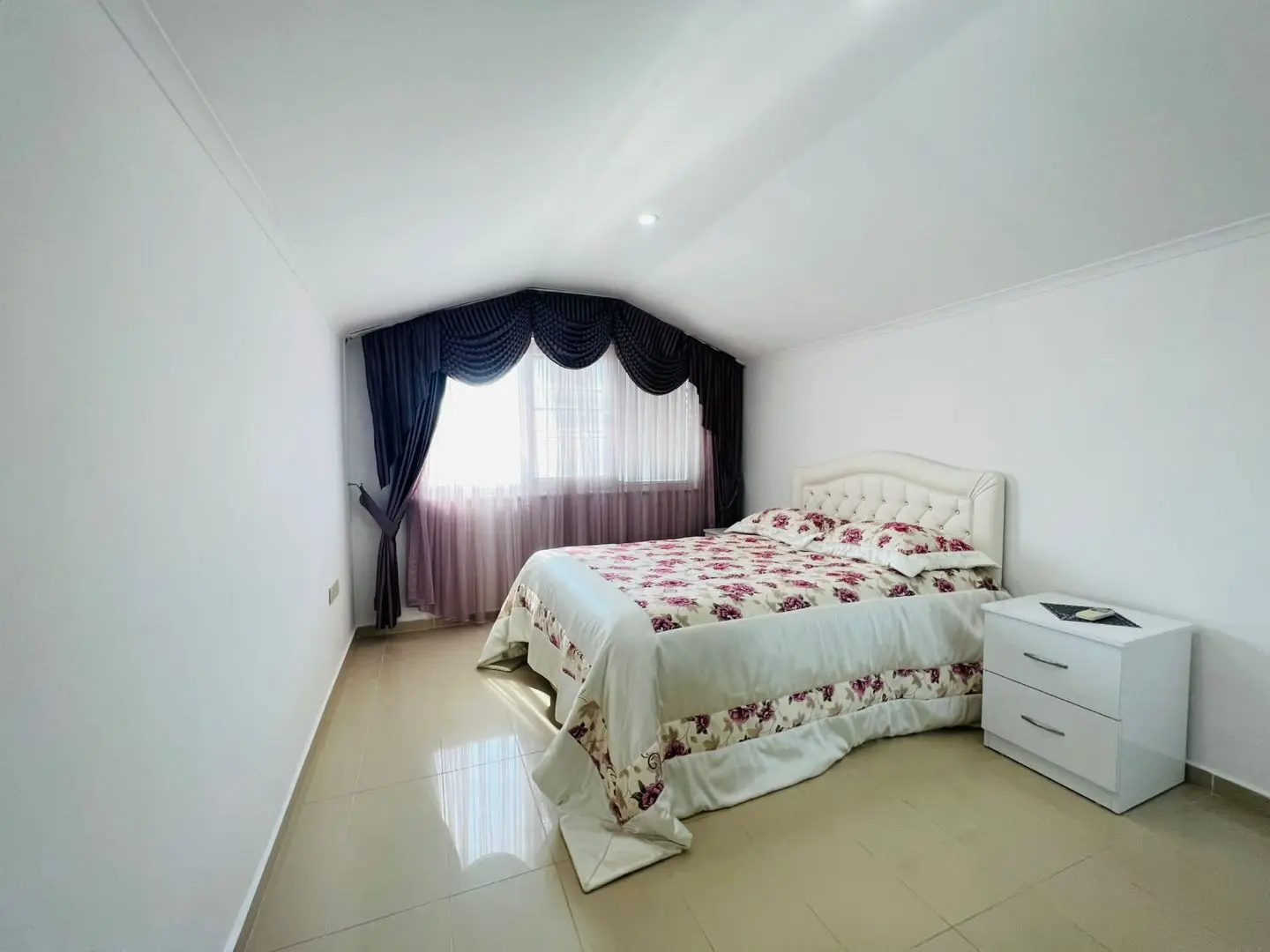 2+1 DUPLEX IN THE CENTER OF ALANYA - ONLY 200 M TO THE SEA