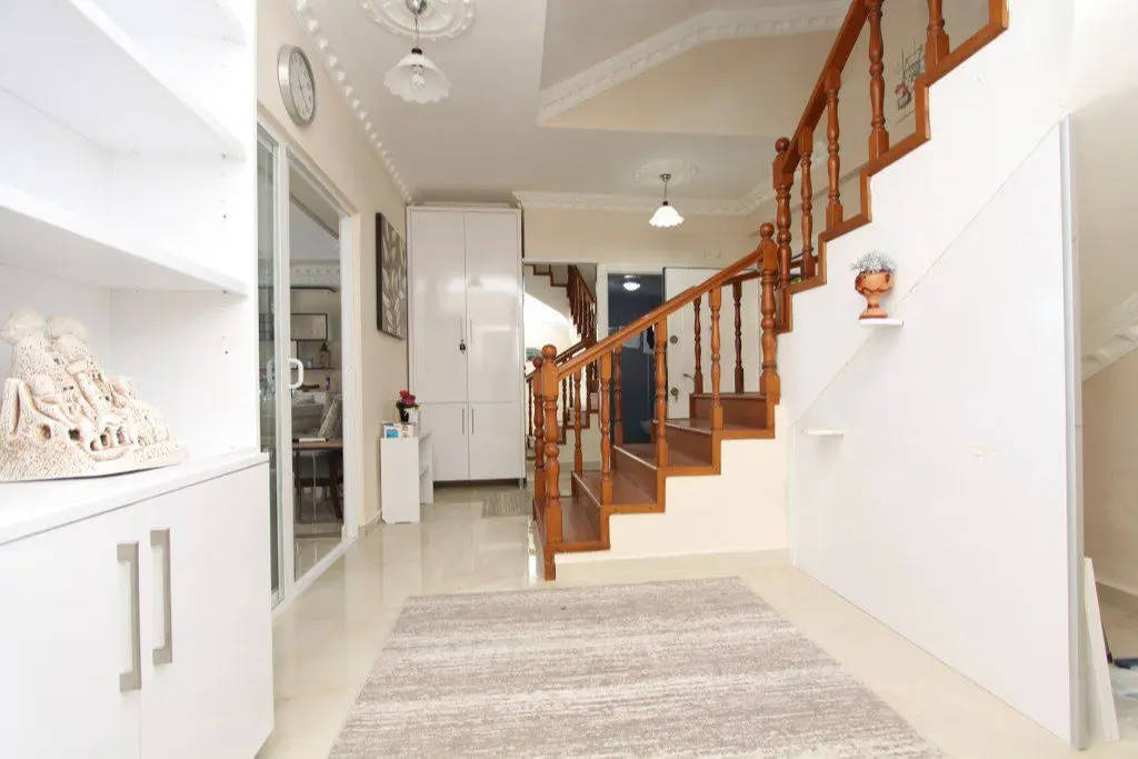 4+1 FULLY FURNISHED VILLA IN ALANYA CENTER