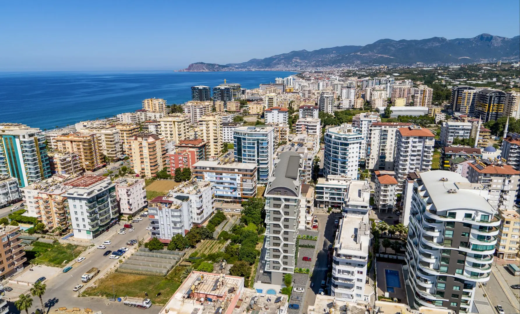 NEW HOUSING PROJECT IN ALANYA MAHMUTLAR - ONLY 300 M TO THE SEA