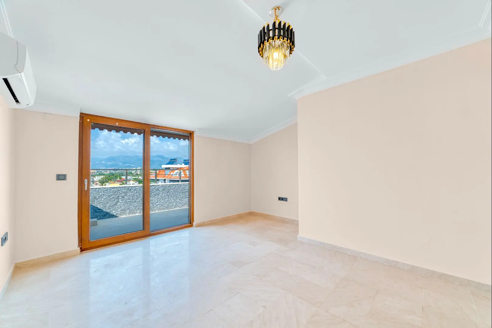 3+1 DUPLEX FLAT ONLY 100M TO THE SEA IN KESTEL, ALANYA