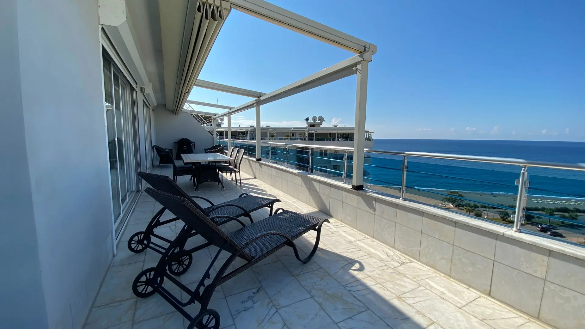 3+1 DUPLEX FLAT WITH EXCELLENT VIEW IN TOSMUR