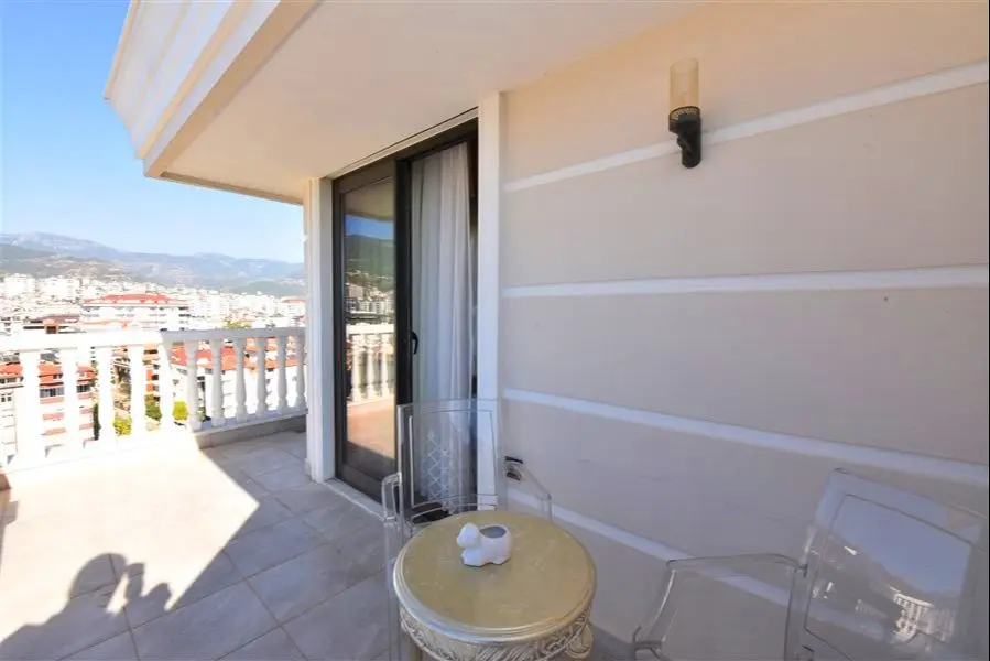 4+1 DUPLEX FLAT WITH EXCELLENT VIEW IN ALANYA OBA