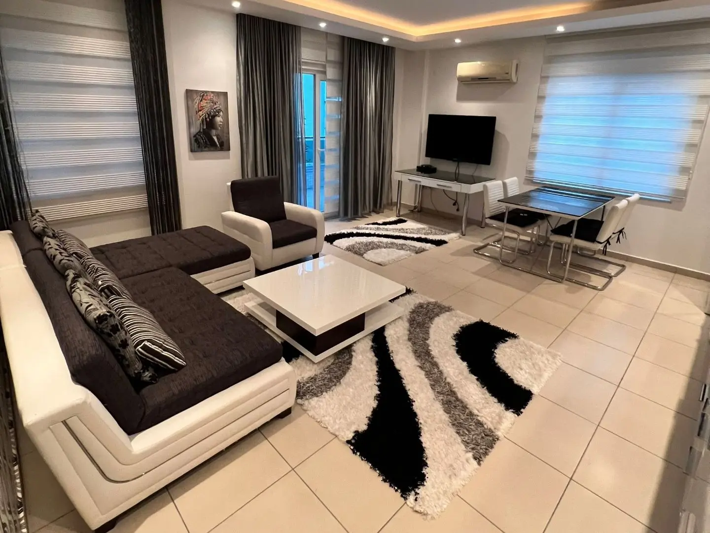 FULLY FURNISHED 2+1 FLAT IN ALANYA CENTER