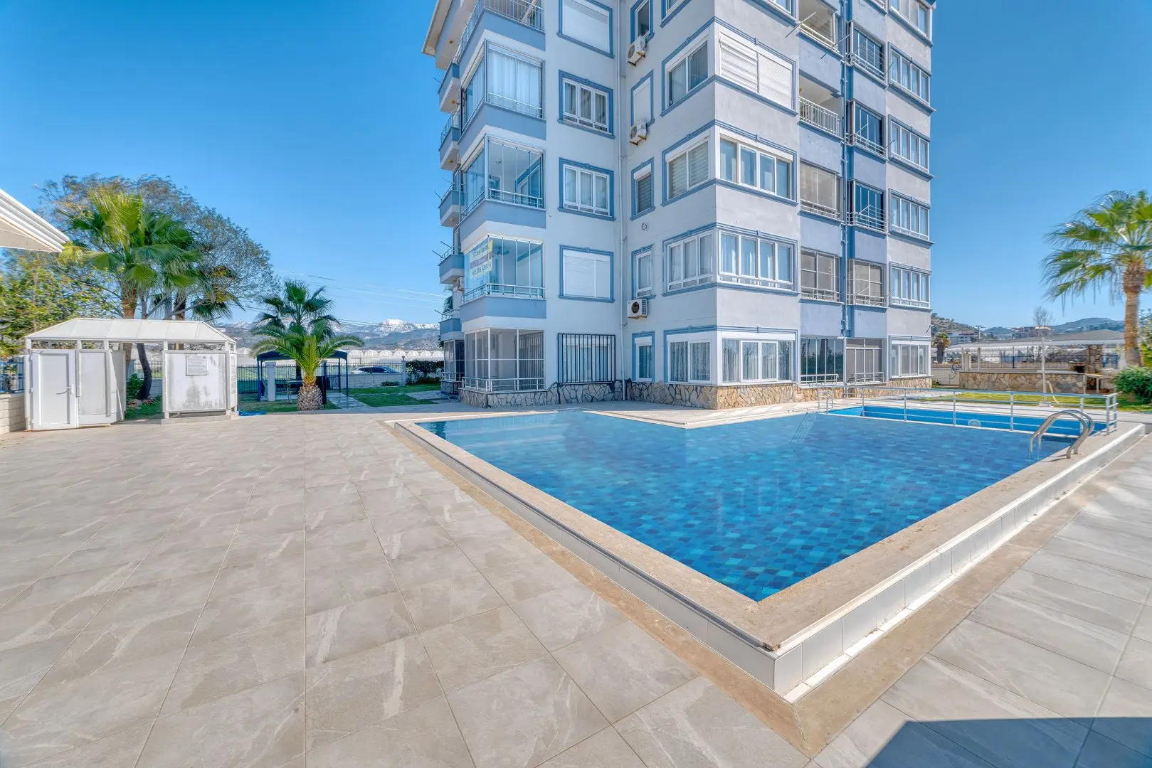 LUXURIOUS FURNISHED SPACIOUS 1+1 FLAT IN DEMİRTAŞ