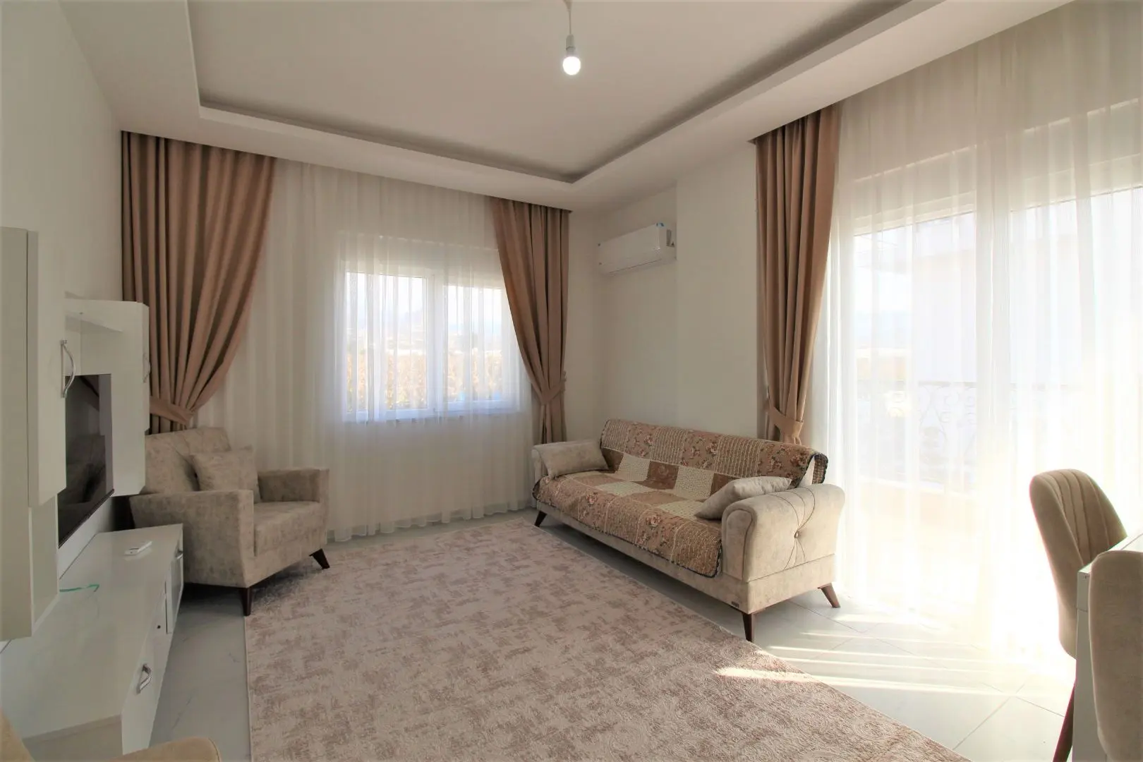 1+1 APARTMENT FOR RENT IN MAHMUTLAR, ALANYA, ONLY 250M FROM THE SEA