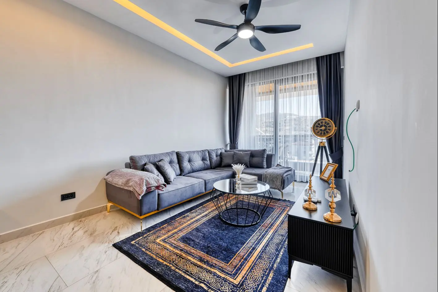 APARTMENT 1+1 WITH SEA VIEW IN A LUXURY COMPLEX IN KARGICAK