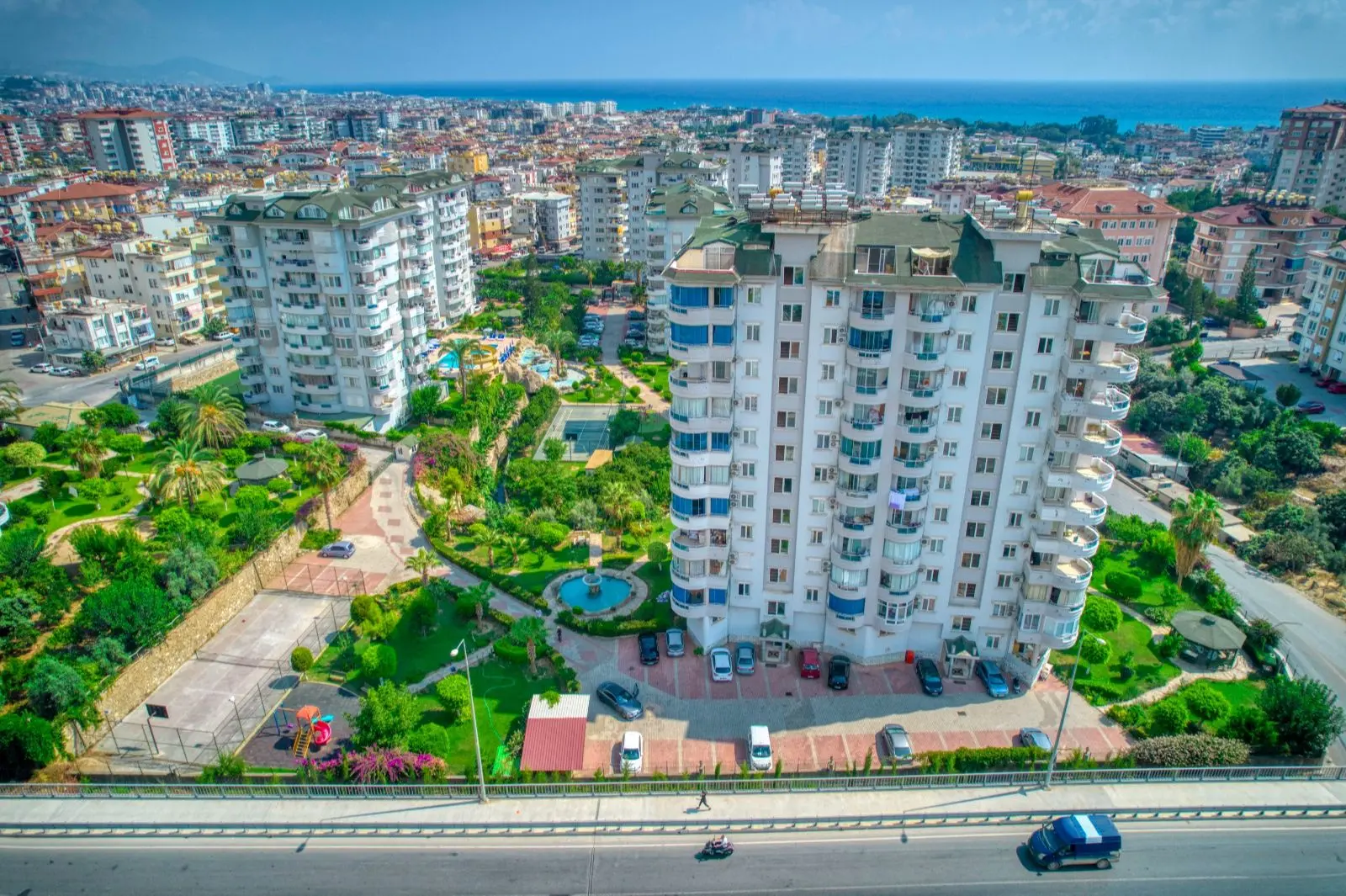 6+2 DUPLEX FLAT WITH SEA VIEW IN ALANYA TOSMUR