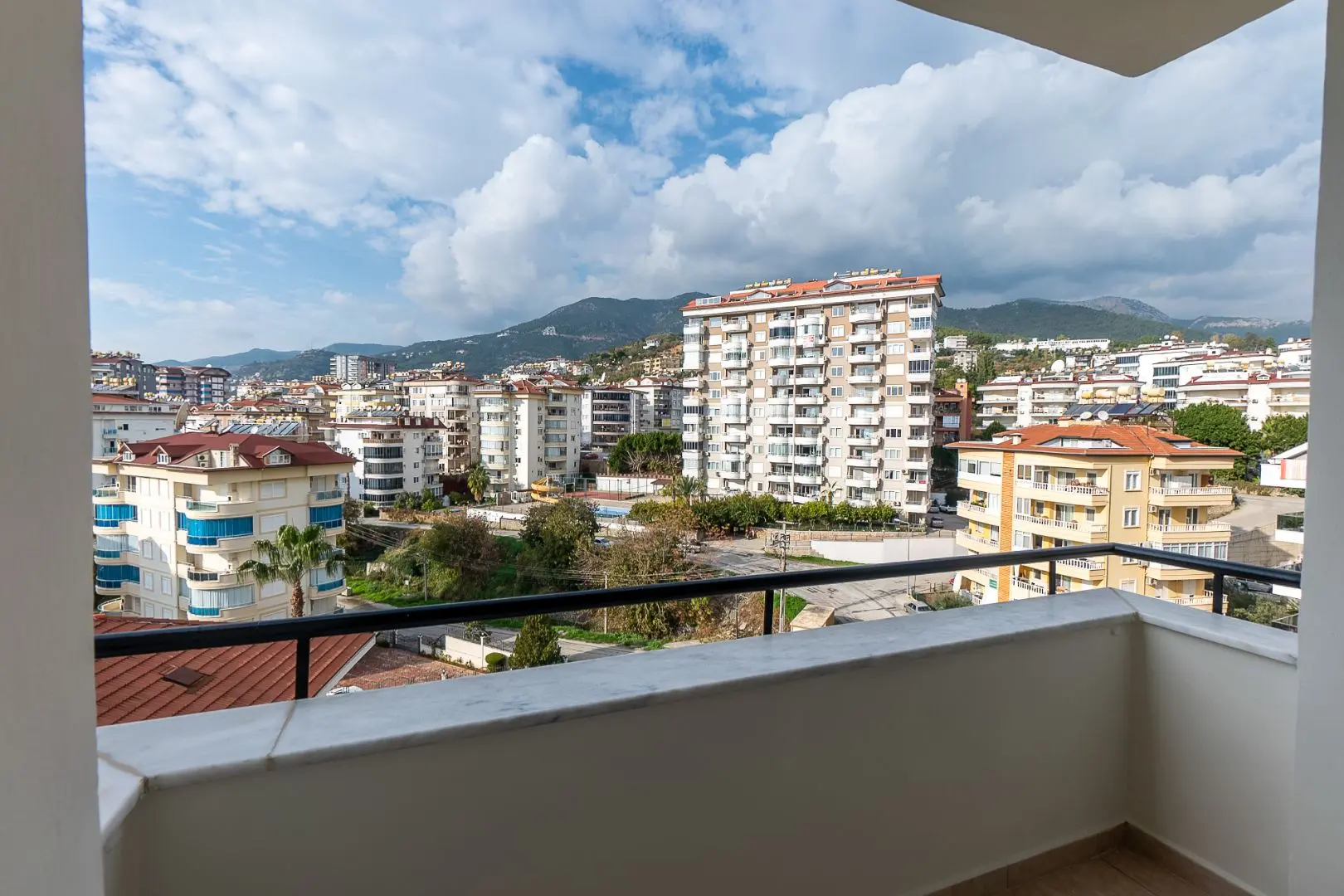 LUXURIOUS FURNISHED 2+1 SPACIOUS FLAT IN ALANYA CİKCİLLİ