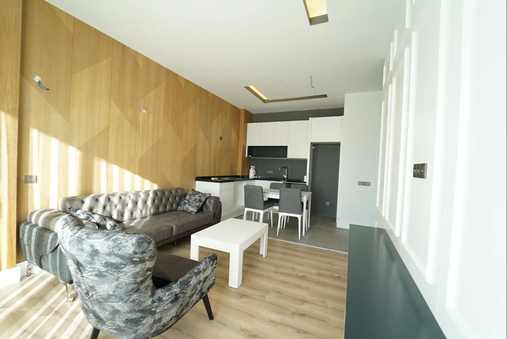 NEW AND FURNISHED 1+1 FLAT IN A WONDERFUL LOCATION IN DAMLATAŞ