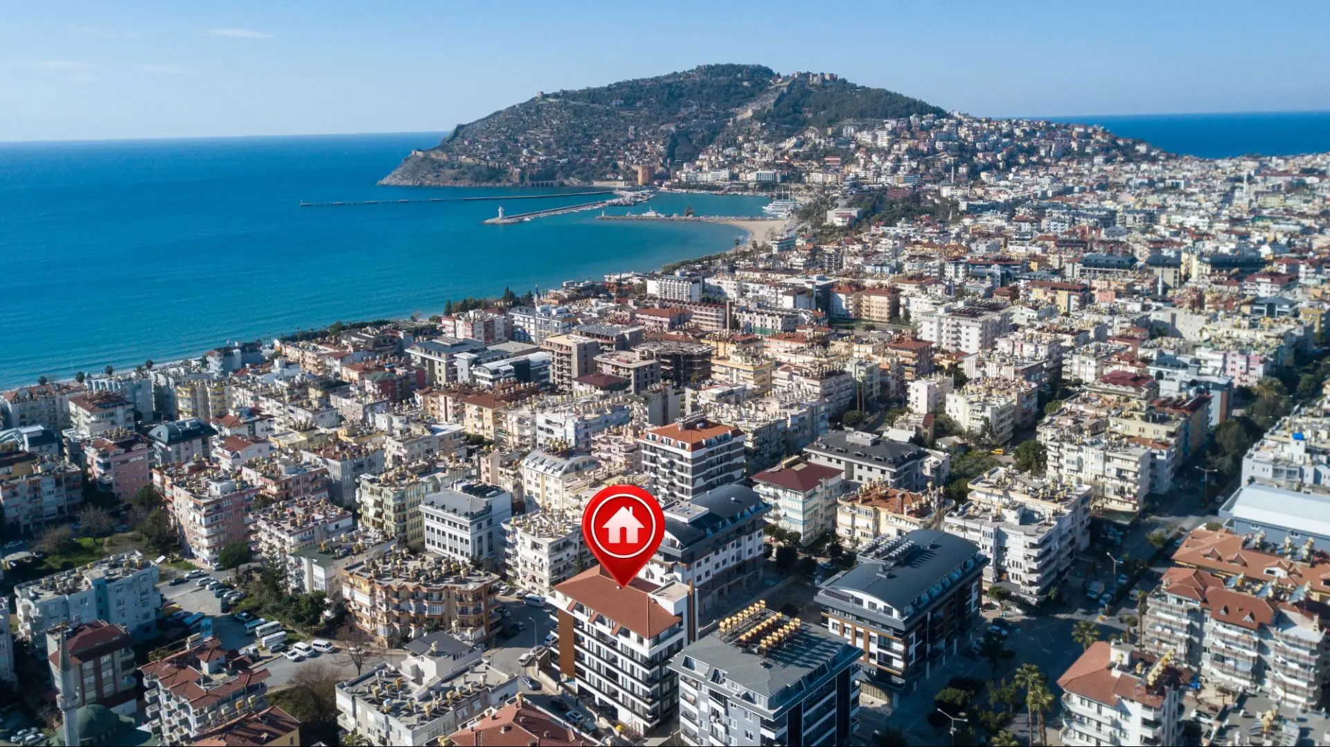 SPACIOUS 2+1 DUPLEX FLAT IN ALANYA CENTER - ONLY 300 M TO THE SEA