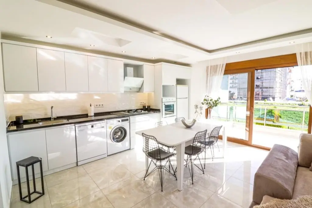 FULLY FURNISHED SPACIOUS APARTMENT IN KESTEL, ALANYA