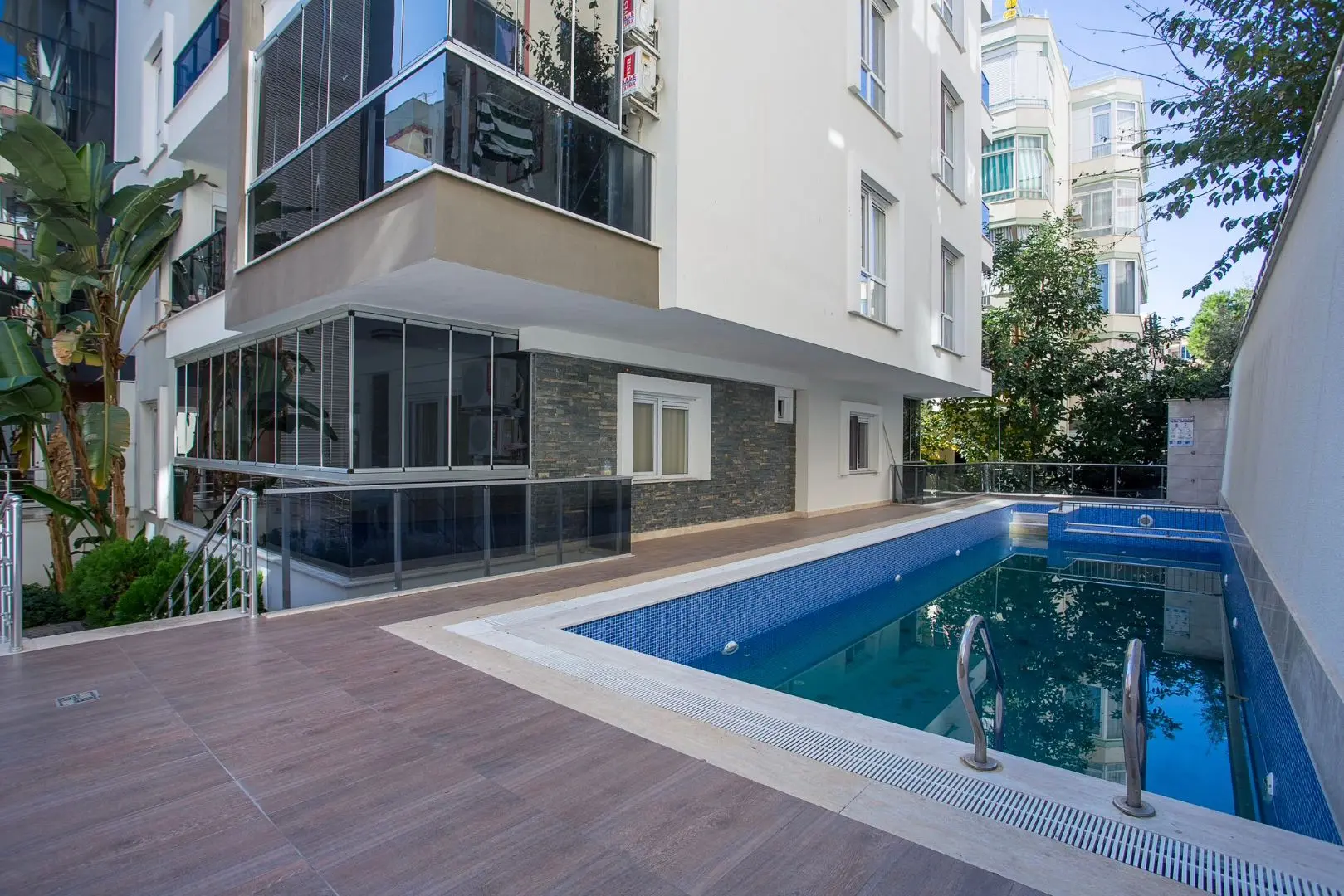1+1 FURNISHED FLAT IN A PERFECT LOCATION IN THE CENTER OF ALANYA