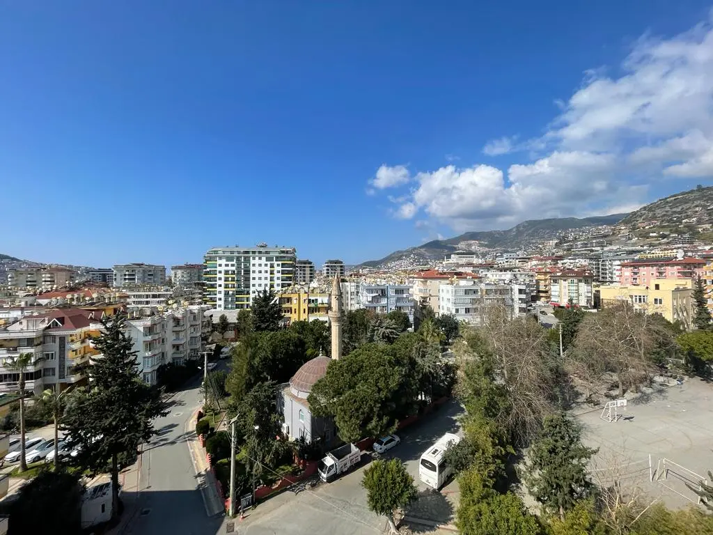FURNISHED SPACIOUS 2+1 APARTMENT IN THE CENTER OF ALANYA