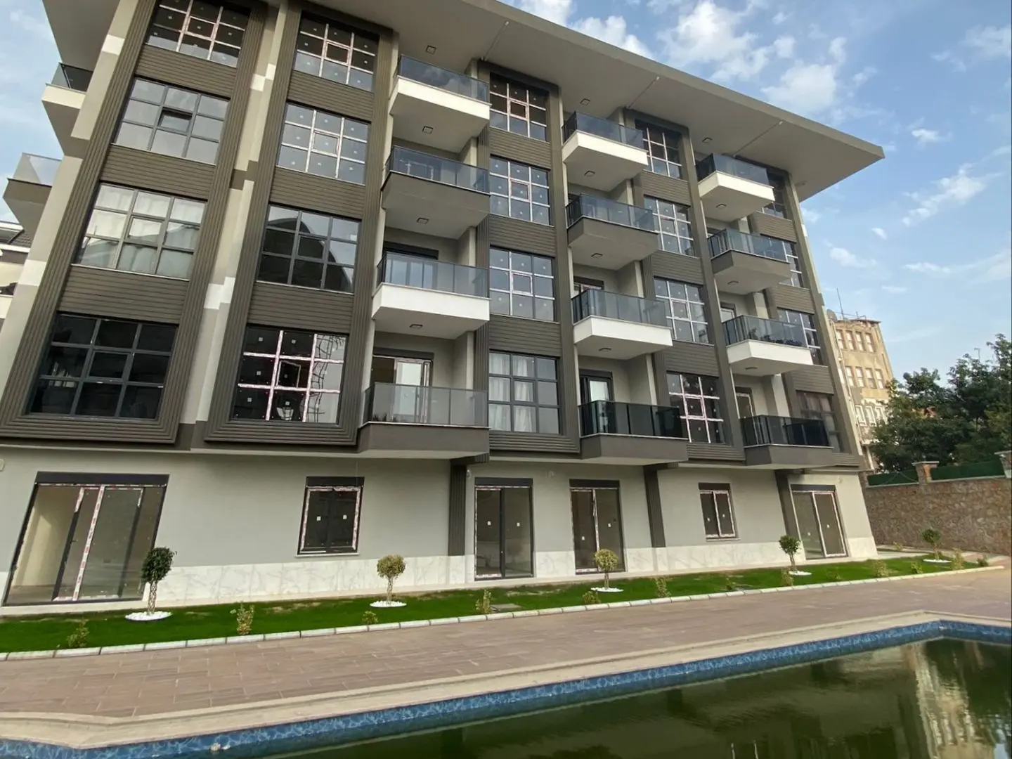NEW AND LUXURIOUS FURNISHED 1+1 FLAT IN ALANYA OBA