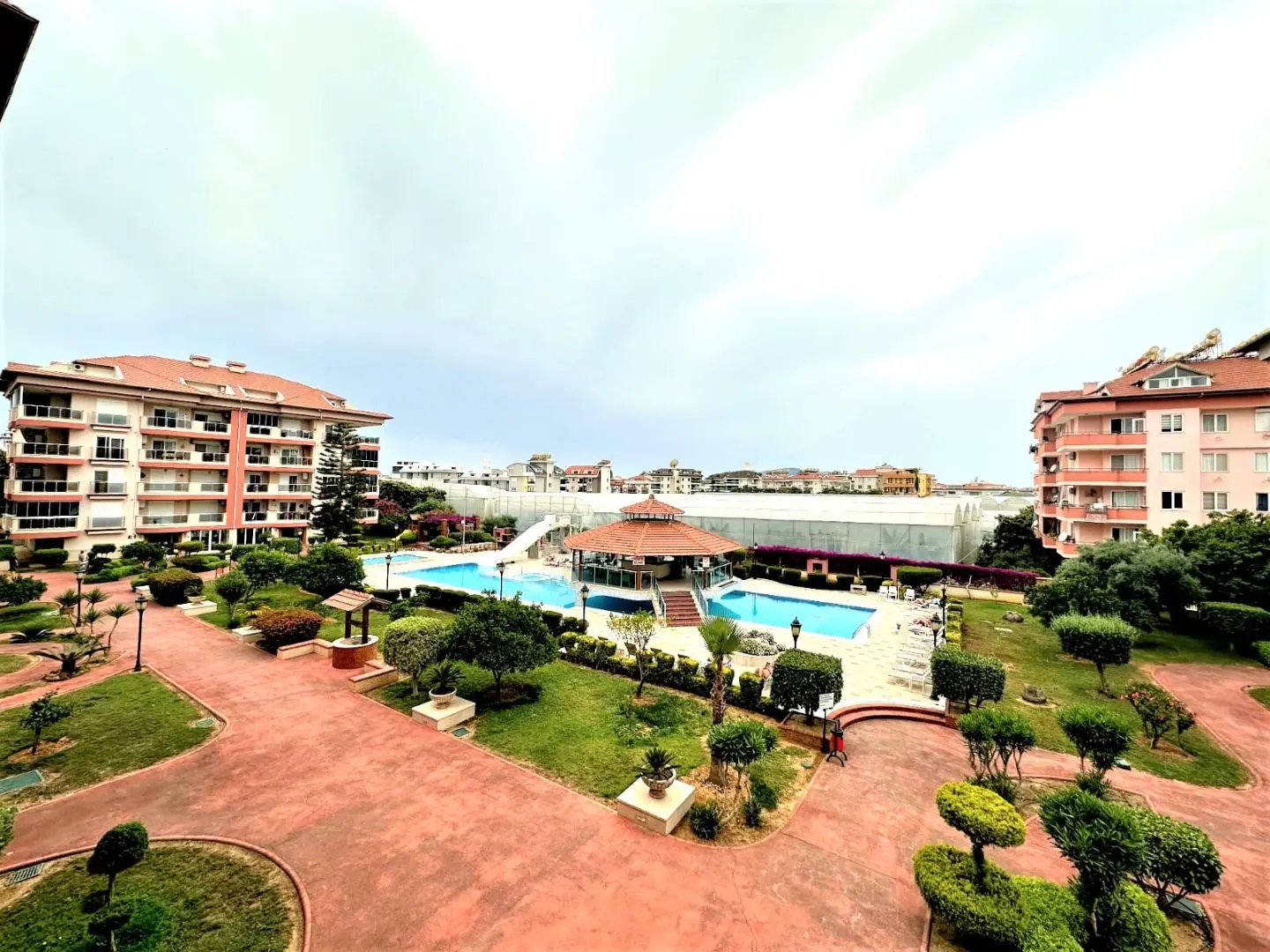 SPACIOUS AND FURNISHED 2+1 FLAT IN ALANYA OBA
