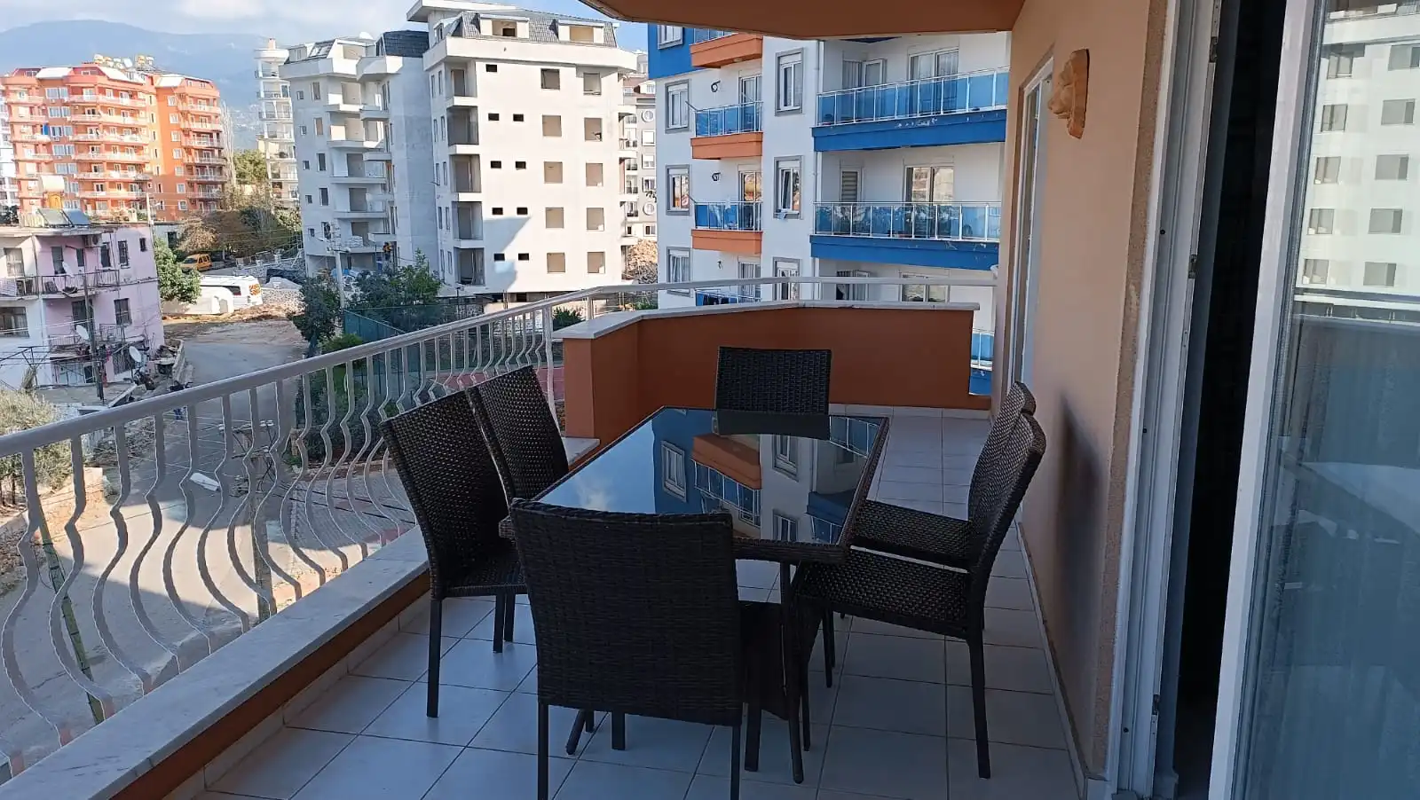 FULLY FURNISHED 2+1 APARTMENT IN ALANYA TOSMUR