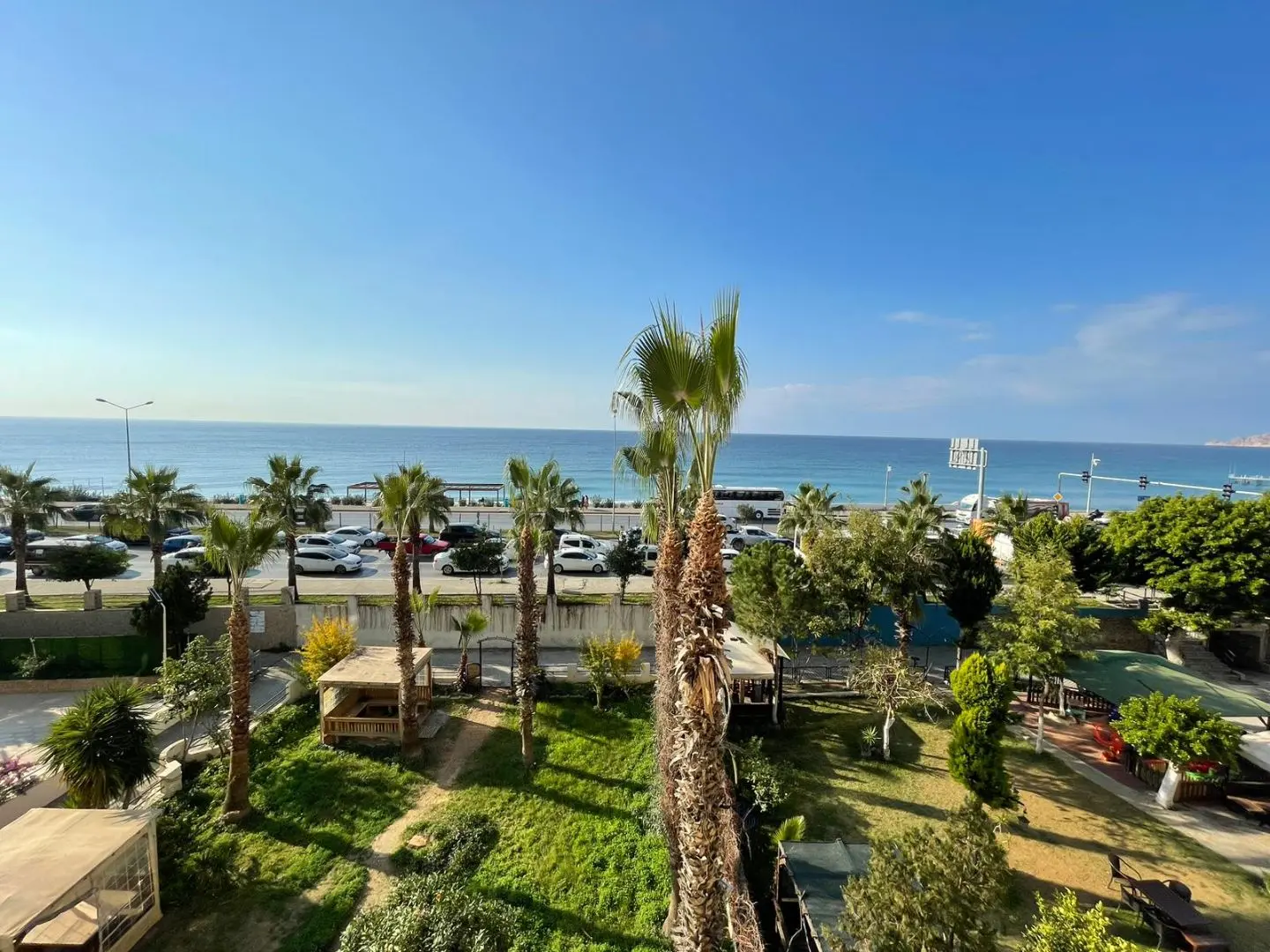 PERFECT 2+1 FLAT WITH FULL SEA VIEW IN TOSMUR