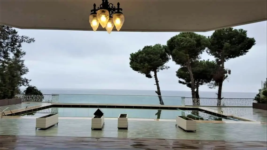 LARGE VILLA WITH FULL SEA VIEW IN ISTANBUL