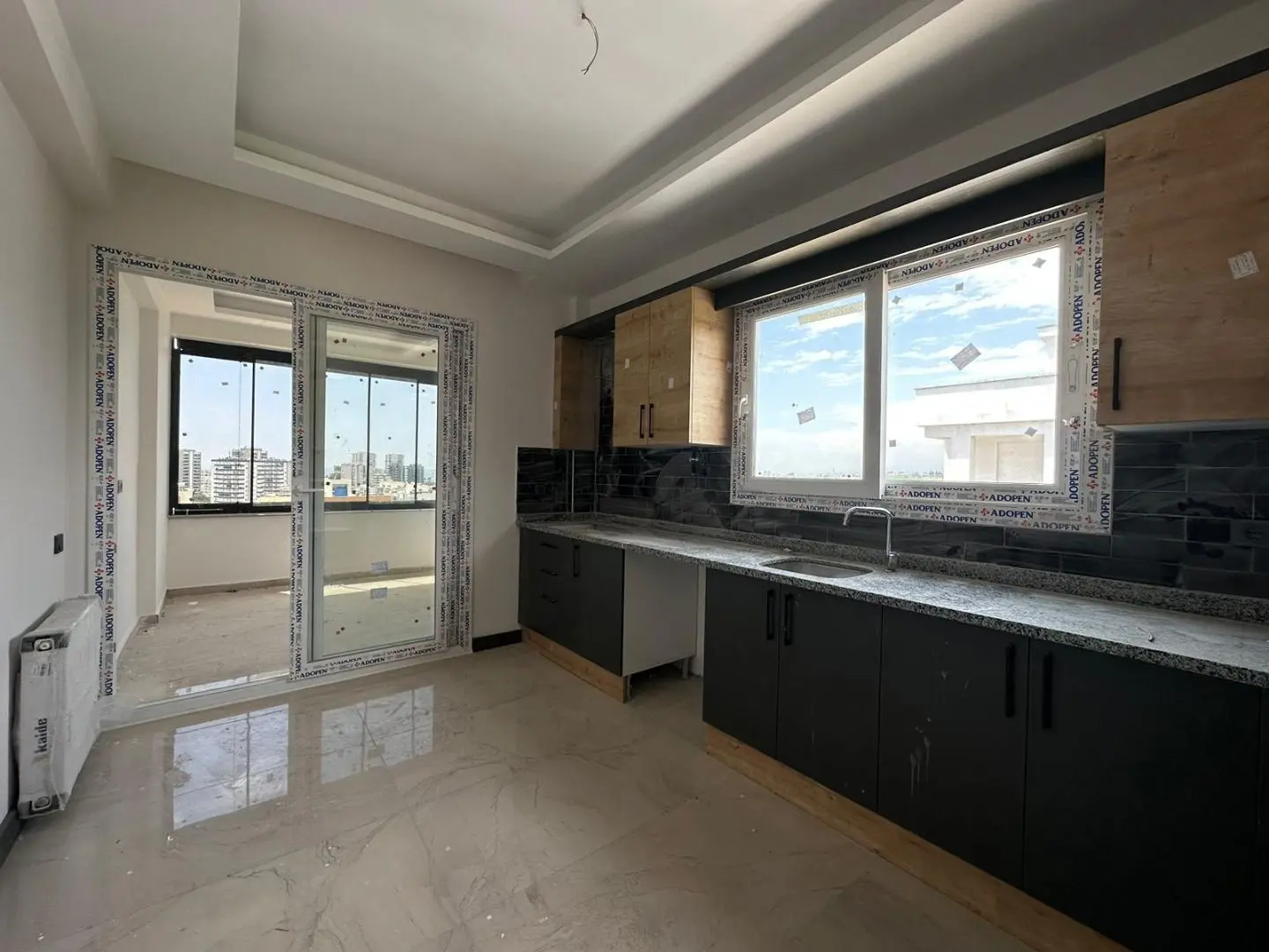 NEW FLAT IN A NEW CONSTRUCTION COMPLEX IN MERSIN