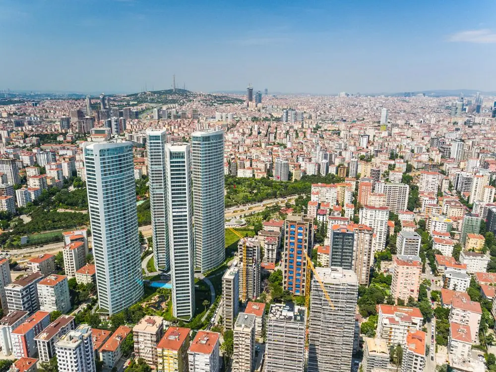 GIANT HOUSING PROJECT IN ISTANBUL - A LUXURIOUS LIVING SPACE