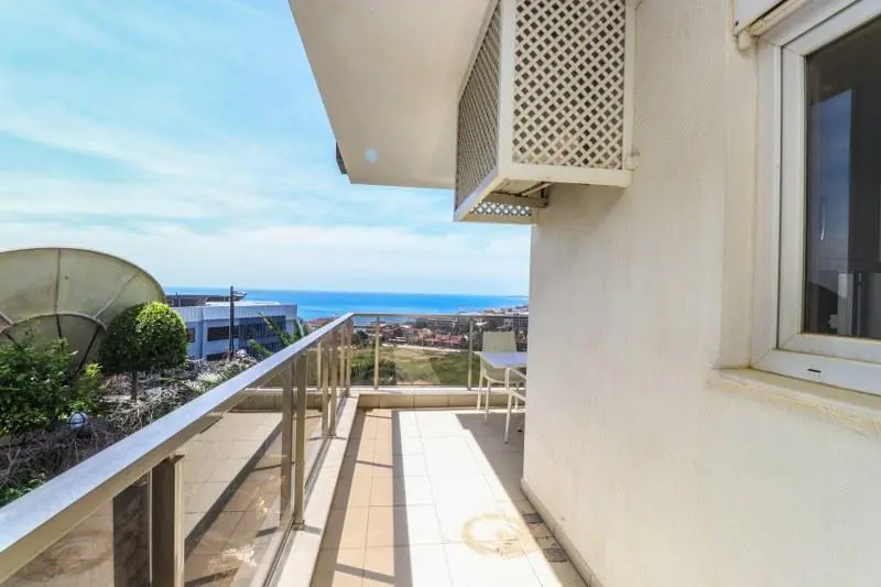 2+1 FLAT WITH UNIQUE SEA VIEW IN KONAKLI
