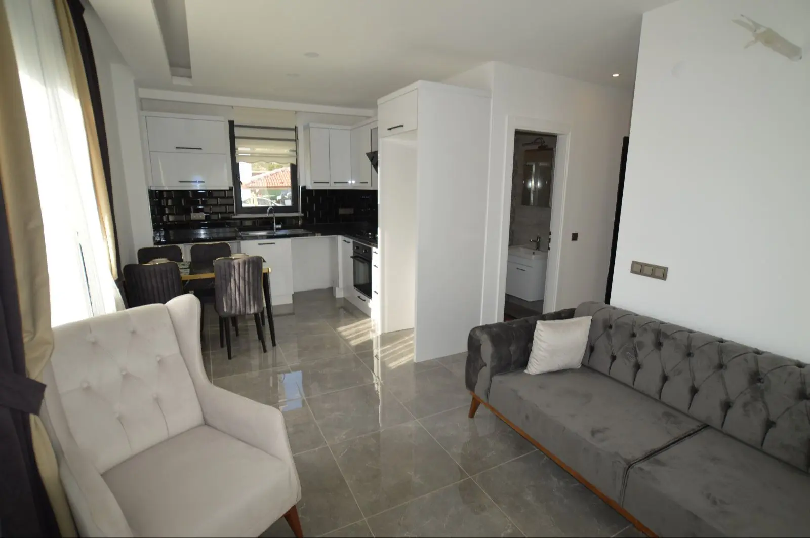 NEW AND FURNISHED 1+1 APARTMENT IN ALANYA KESTEL