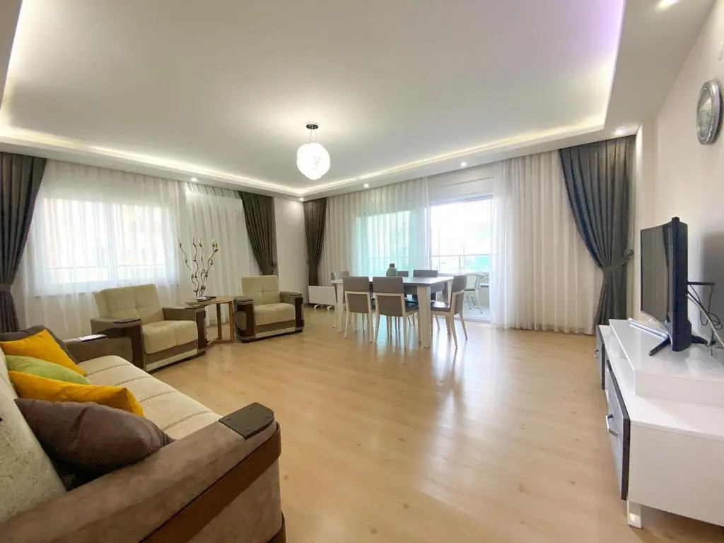 3+1 FURNISHED AND FULLY ACTIVITY FLAT