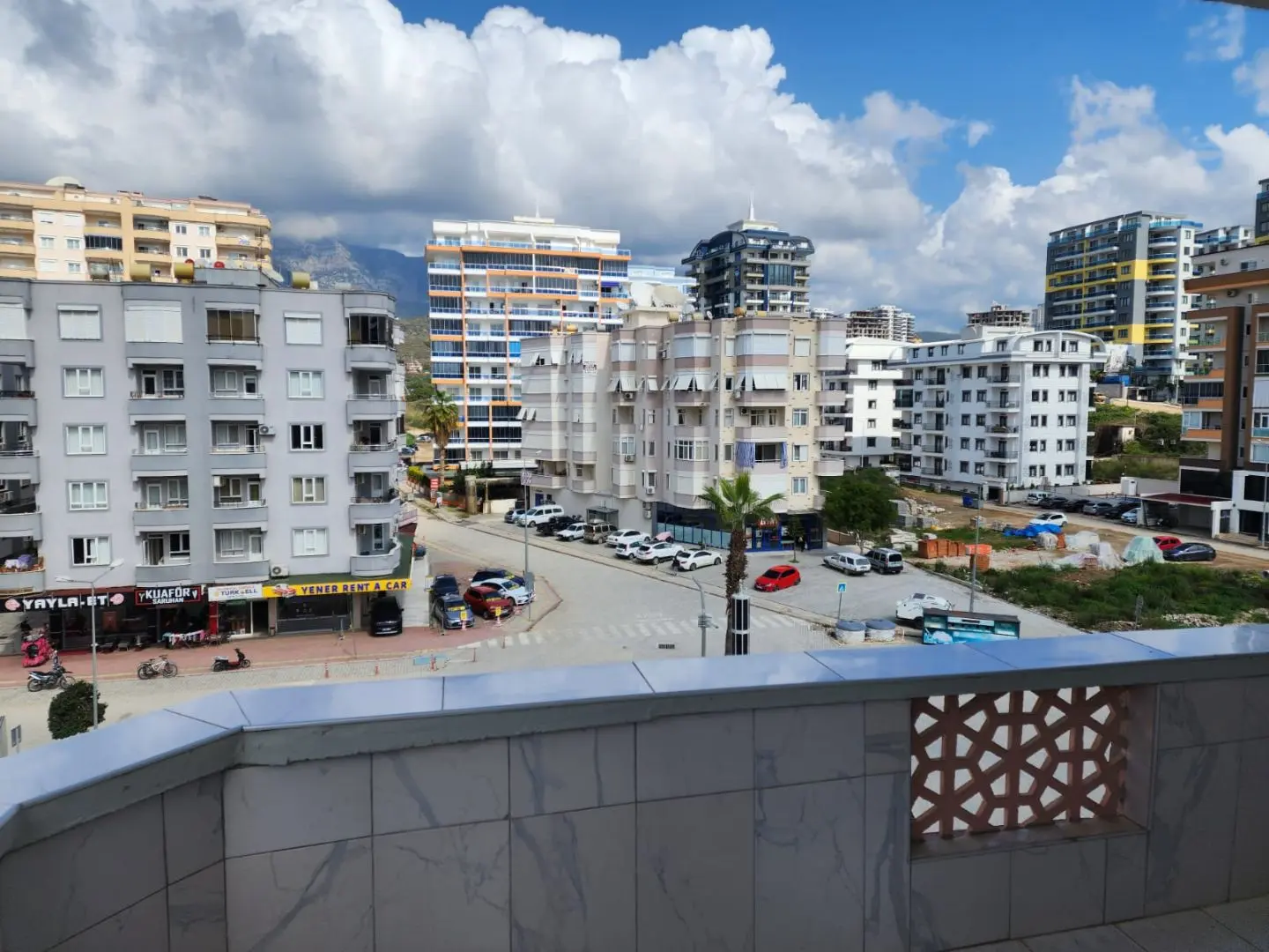 2+1 SUITABLE FLAT FOR INVESTMENT IN MAHMUTLAR
