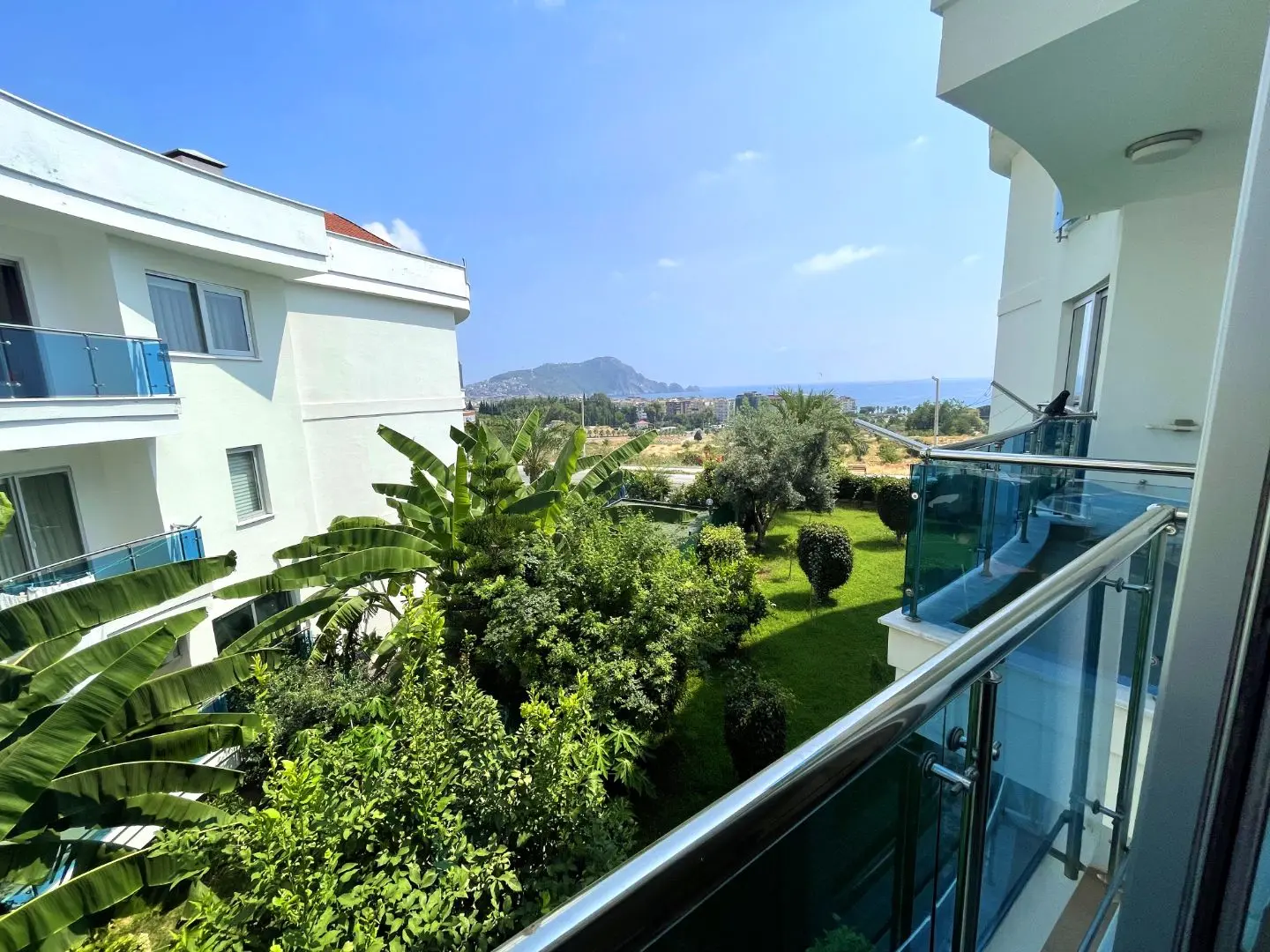 3+1 FLAT WITH SEA AND CASTLE VIEW IN ALANYA DİNEK