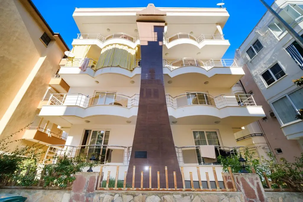 3+1 PENTHOUSE APARTMENT IN ALANYA CENTER