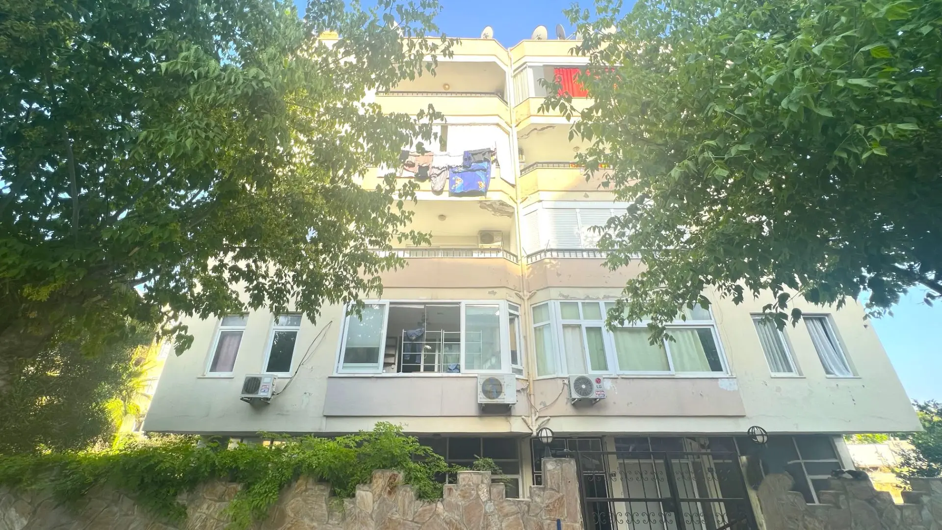 2+1 INVESTMENT FLAT IN ALANYA CENTER