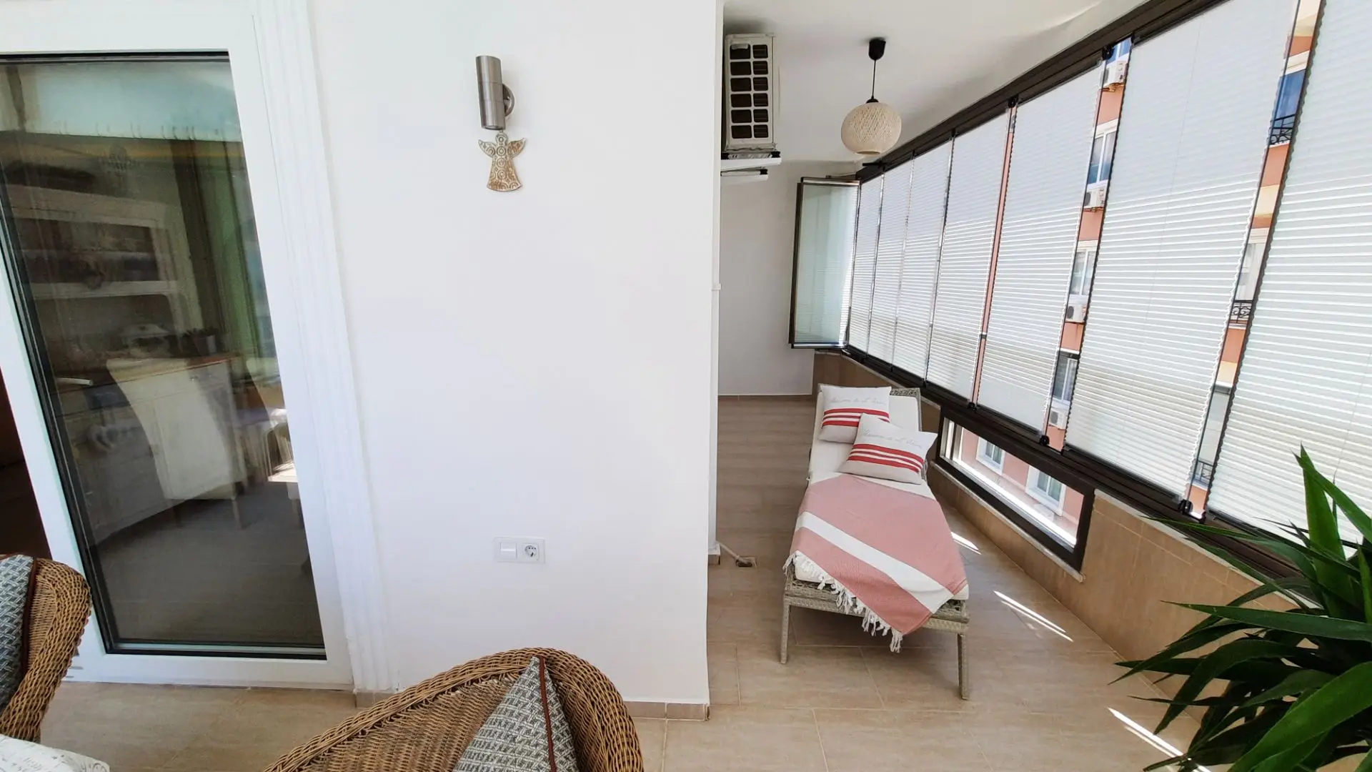 2+1 FULLY FURNISHED FLAT WITH SEA VIEW IN MAHMUTLAR