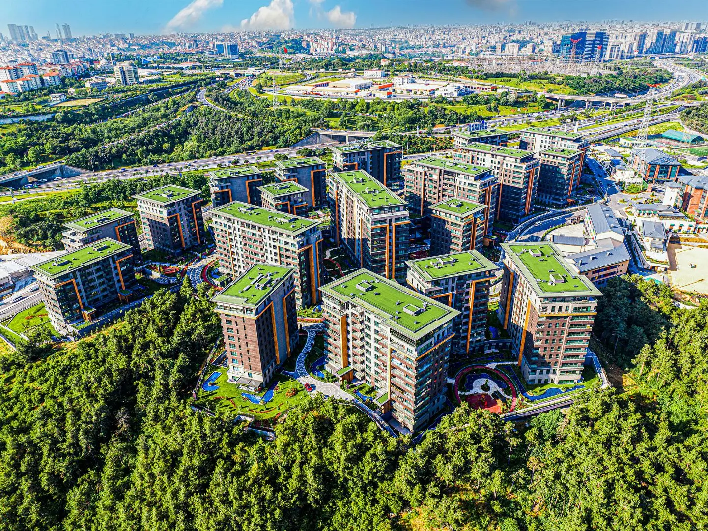 THE MODERN LARGE COMPLEX IN ISTANBUL KAĞITHANE DISTRICT